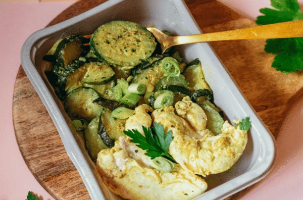 Barquette Saveurs et Vie avec poulet et rondelles de courgettes